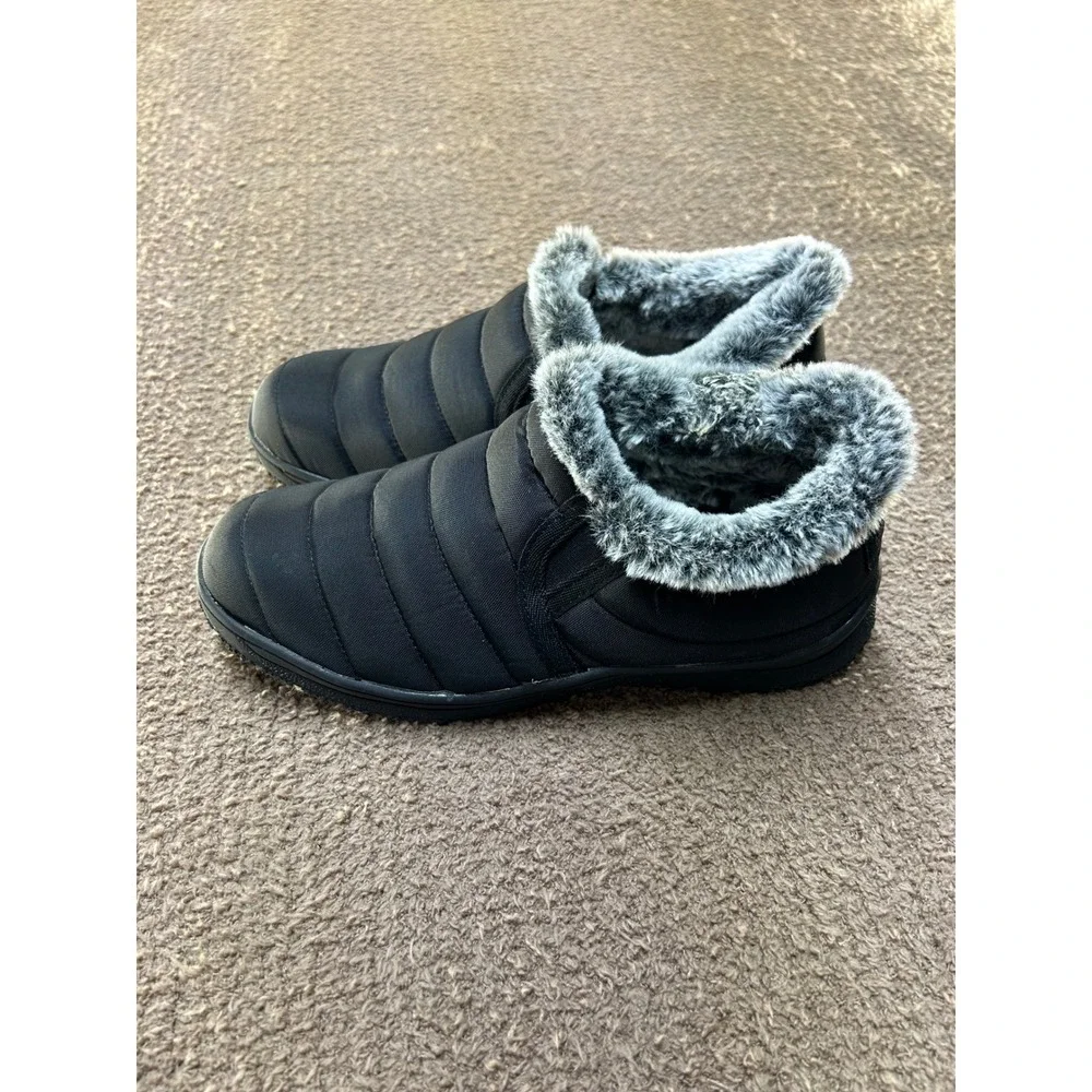 Minnetonka Womens Black Quilted Puffer Ankle Boots Faux Fur Lined Slip On Size 9